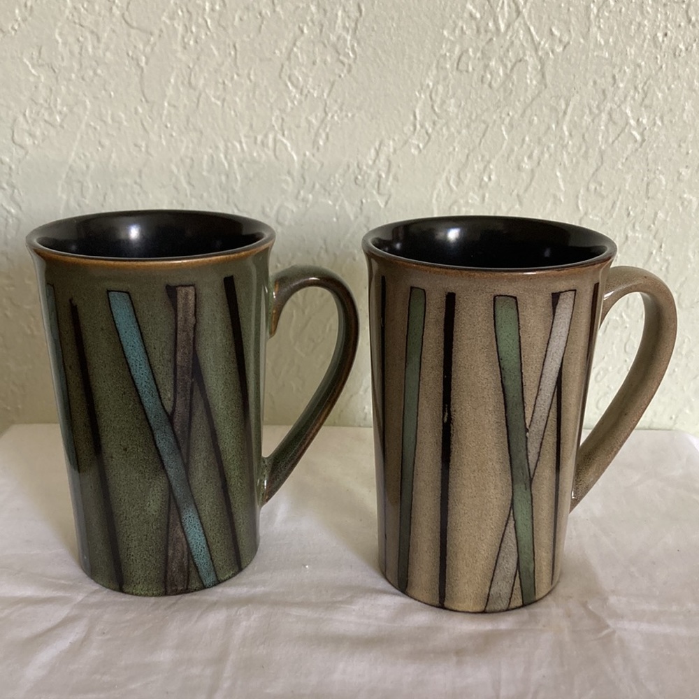 2-STONEWARE REACTIVE GLAZE TALL GREEN MUG PIXIE STRIPE